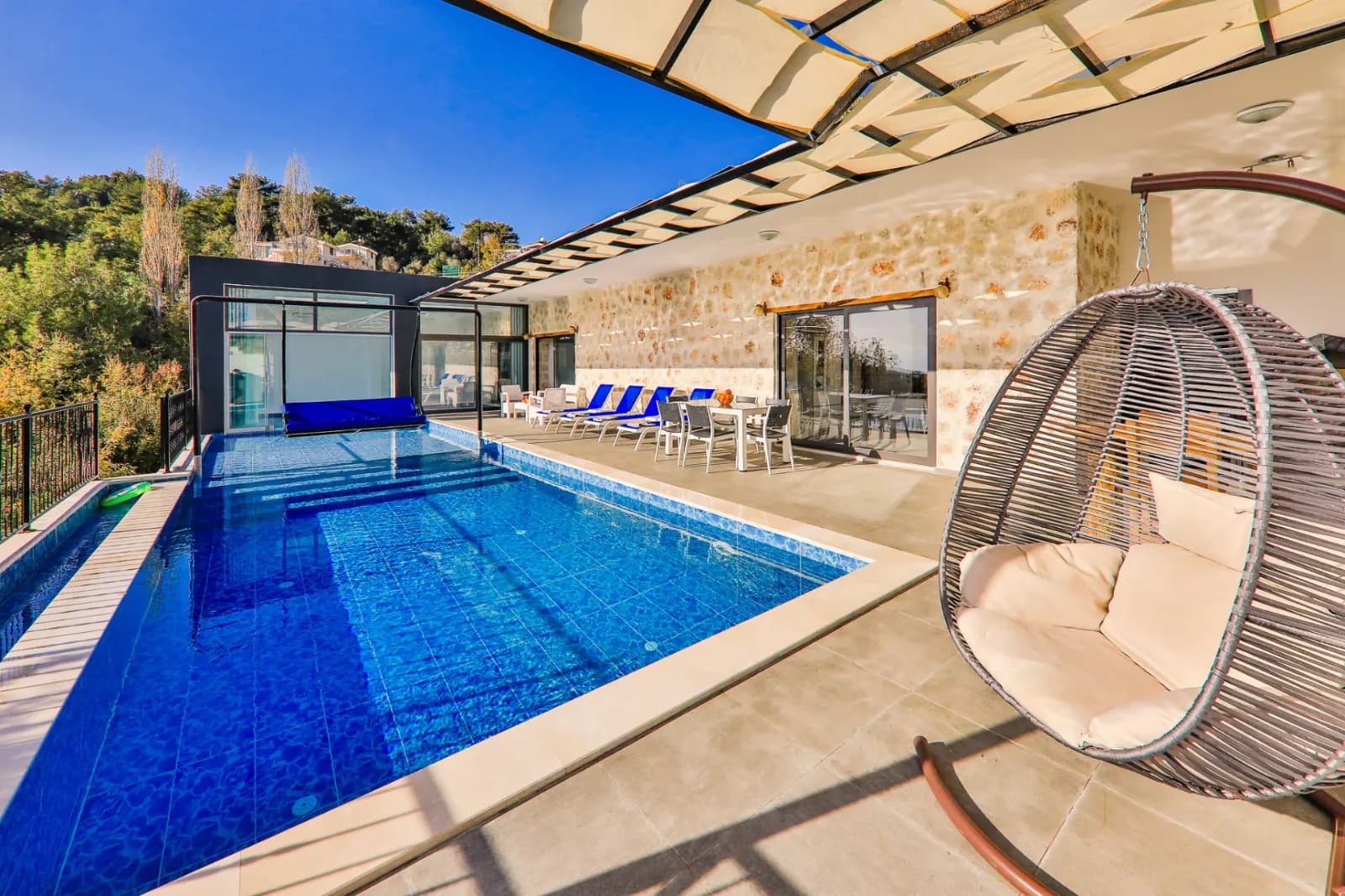 Villa Ayra