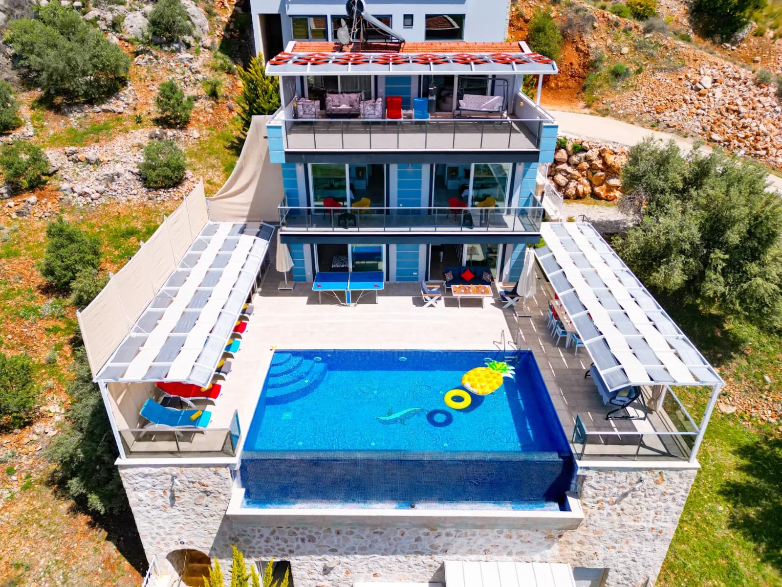 Villa Big Summit