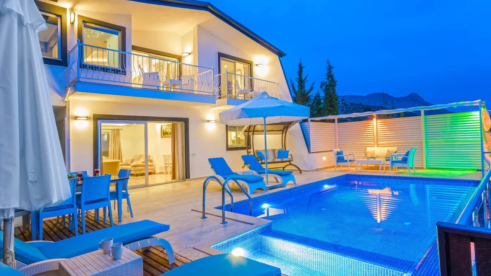 Villa Craft Mona