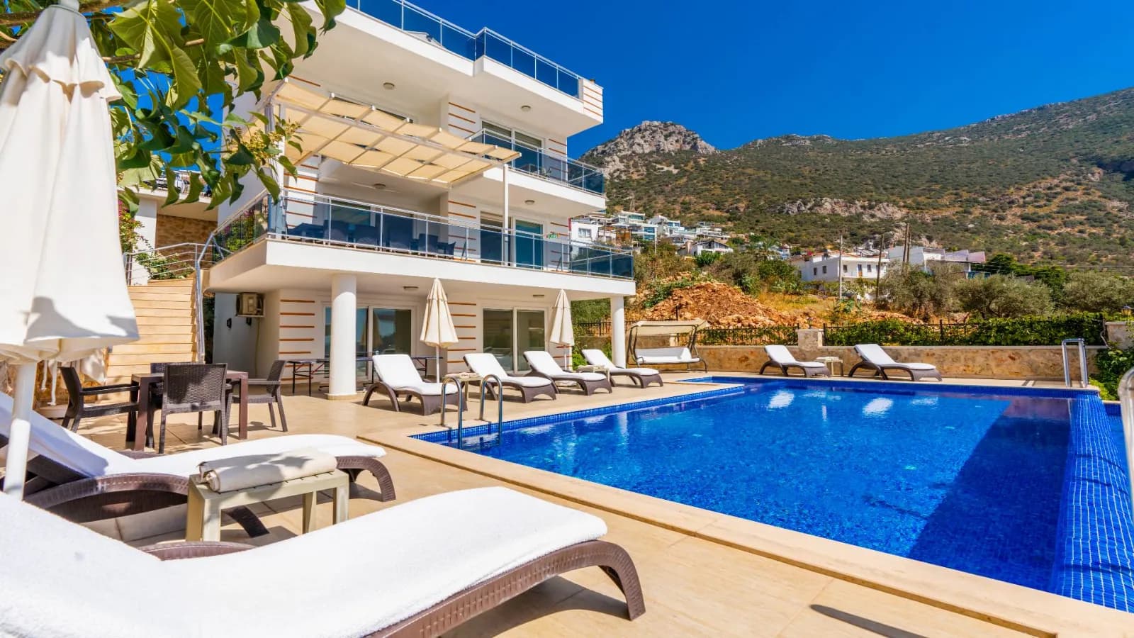 Villa Focus
