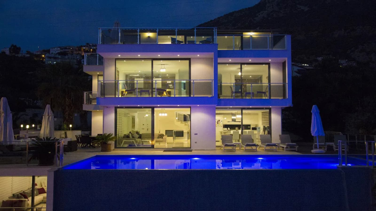 Villa Holly