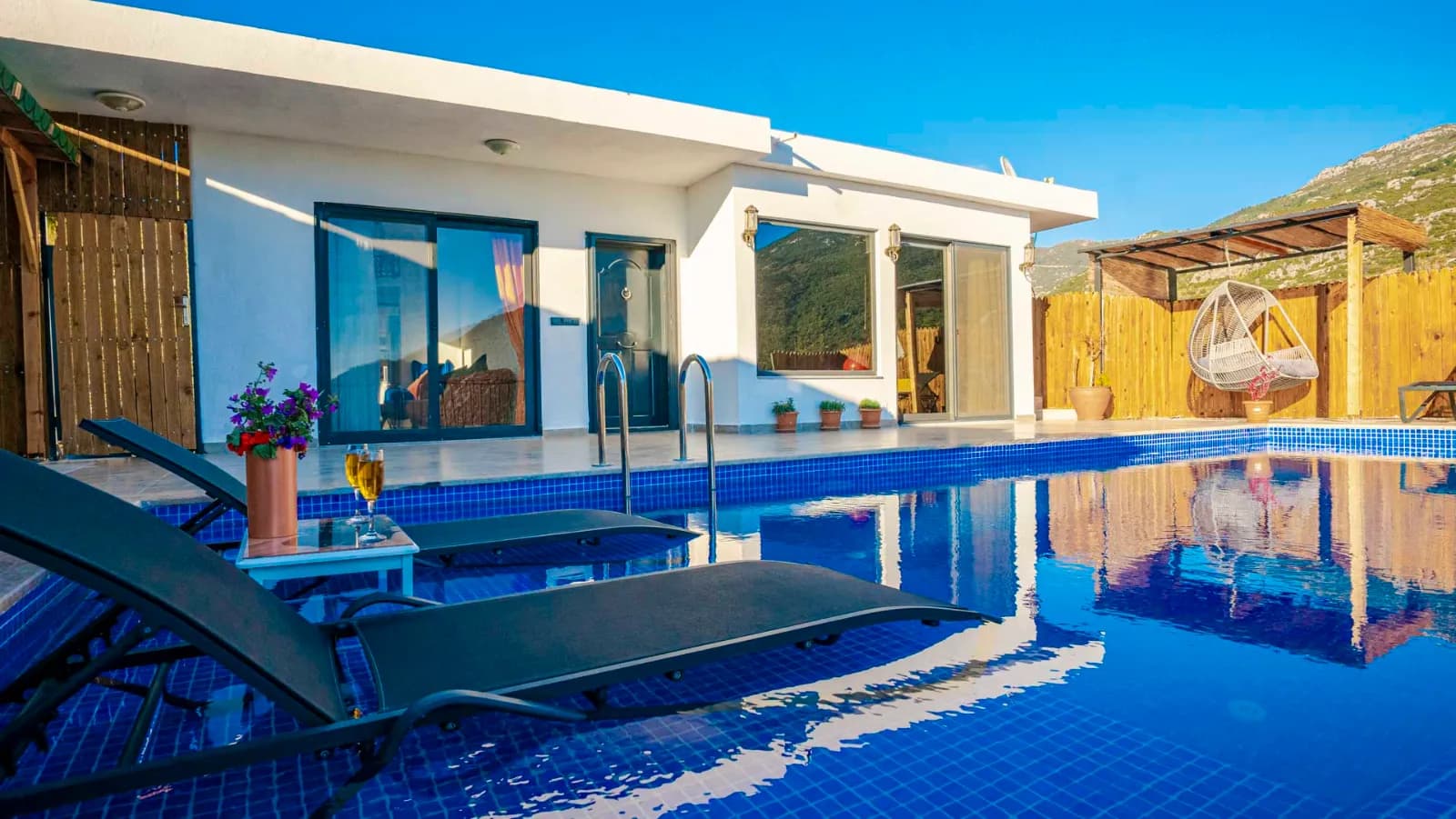 Villa Közlü