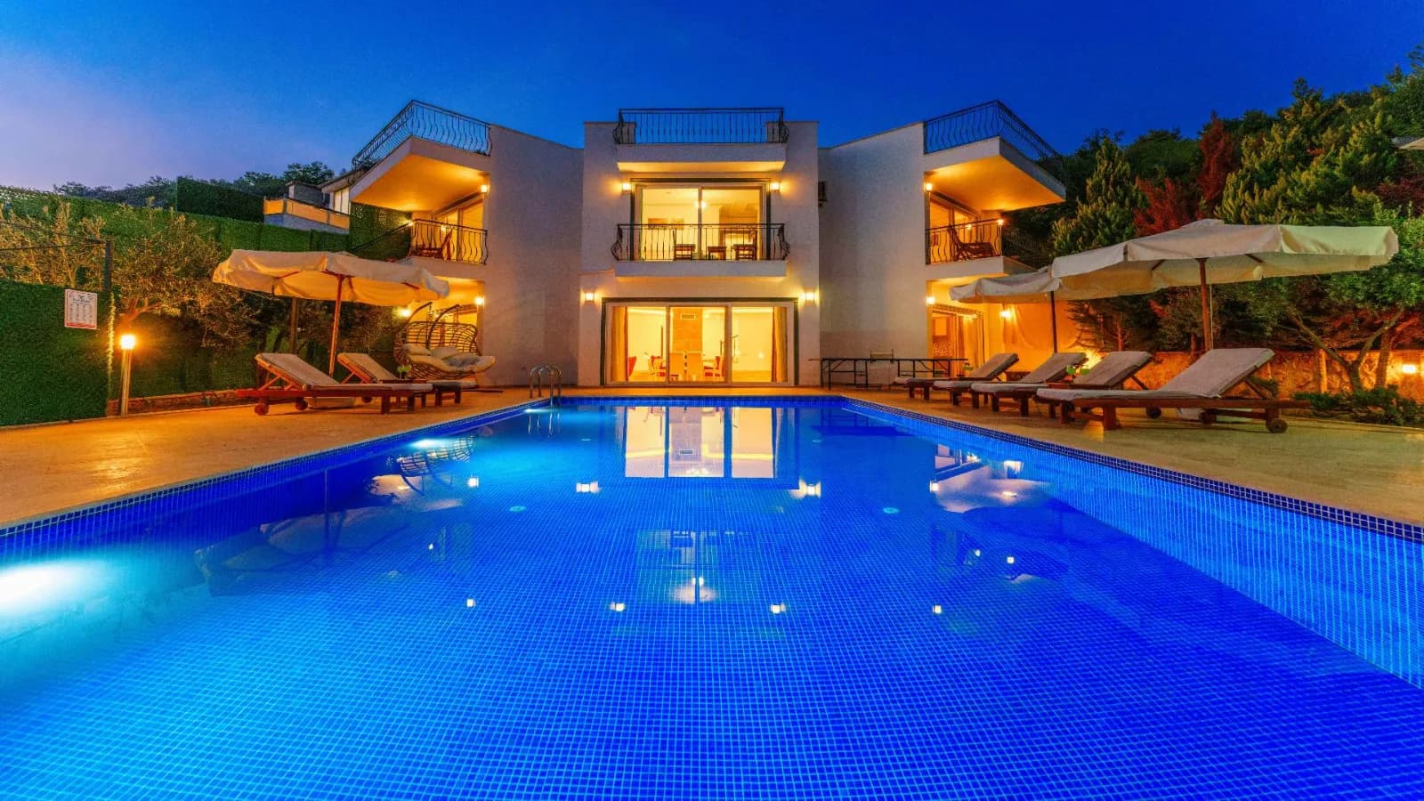 Villa Lacivert
