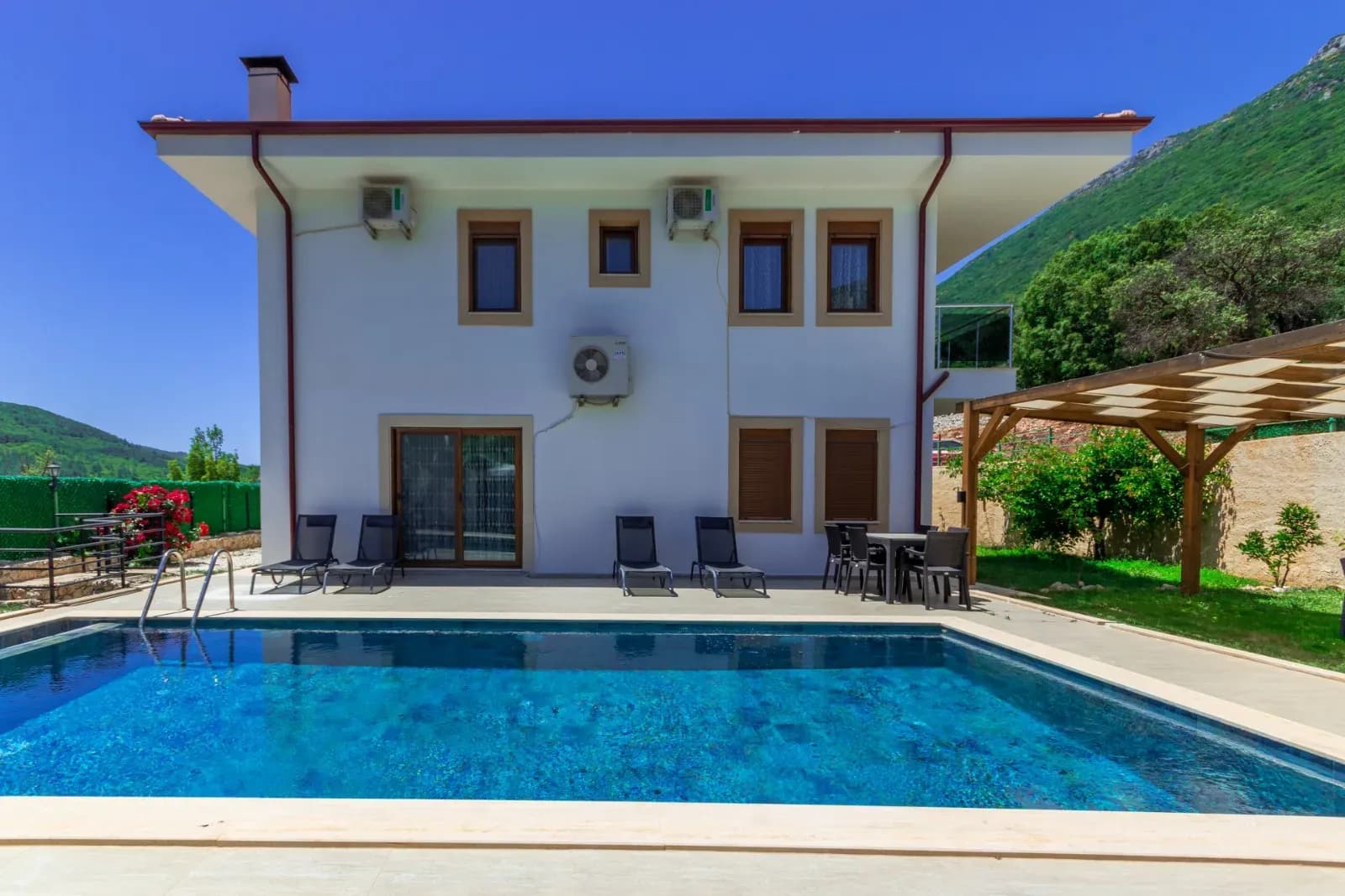 Villa Lancer 1