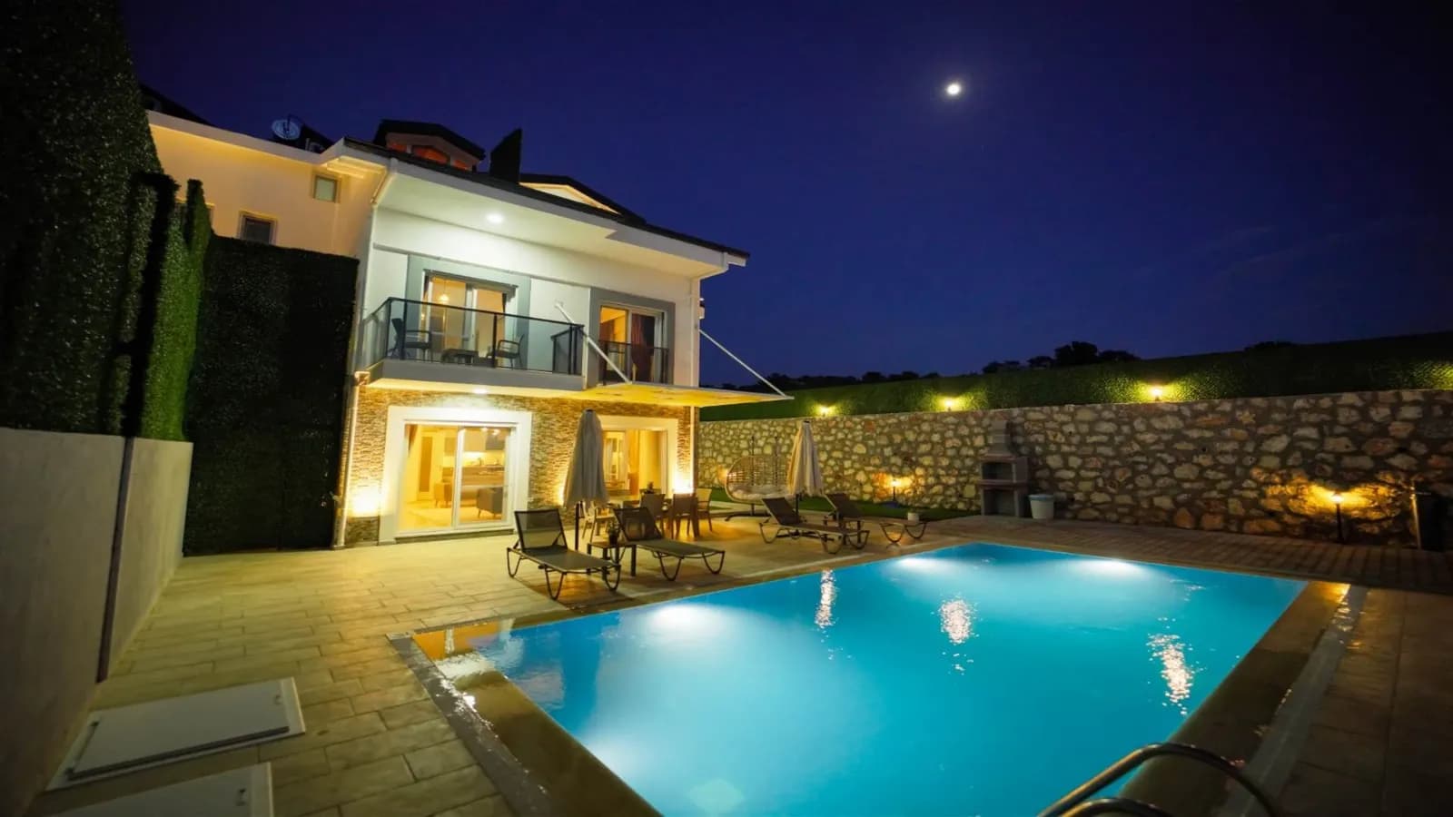 Villa Leton 1