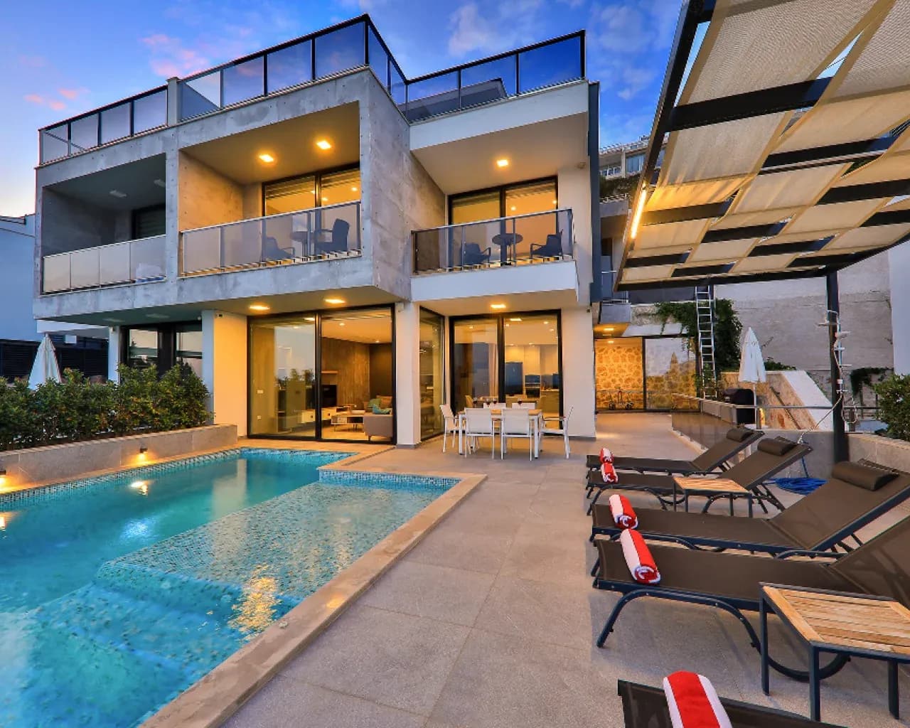 Villa Lightsky