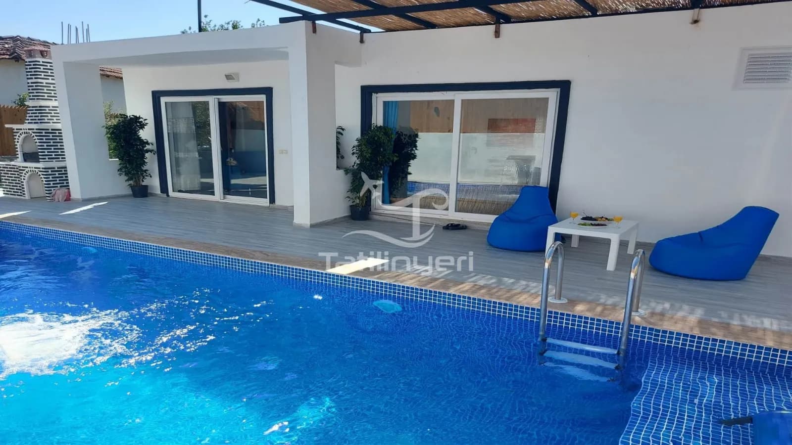 Villa Maviş