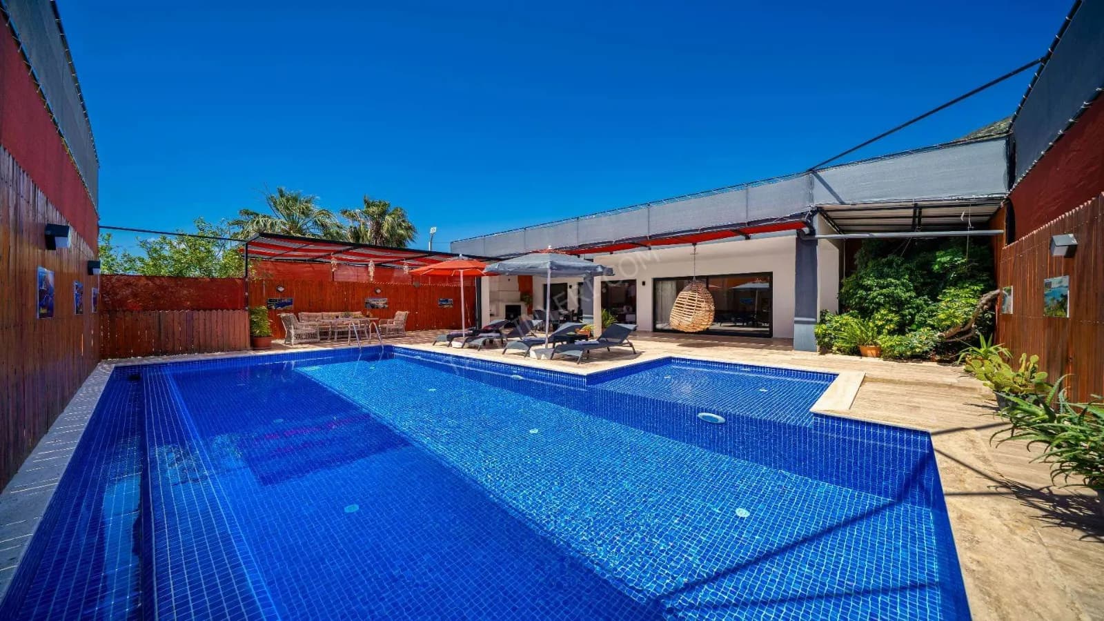 Villa Nefees