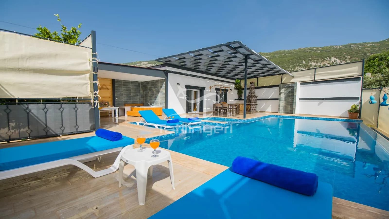 Villa Orange House