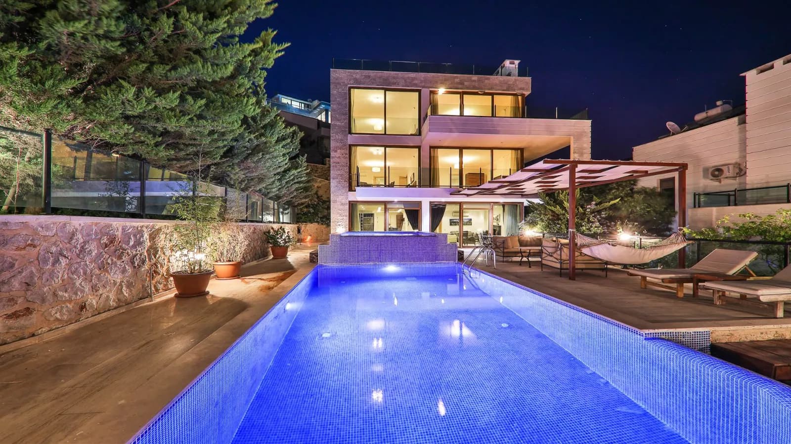 Villa Panama 2