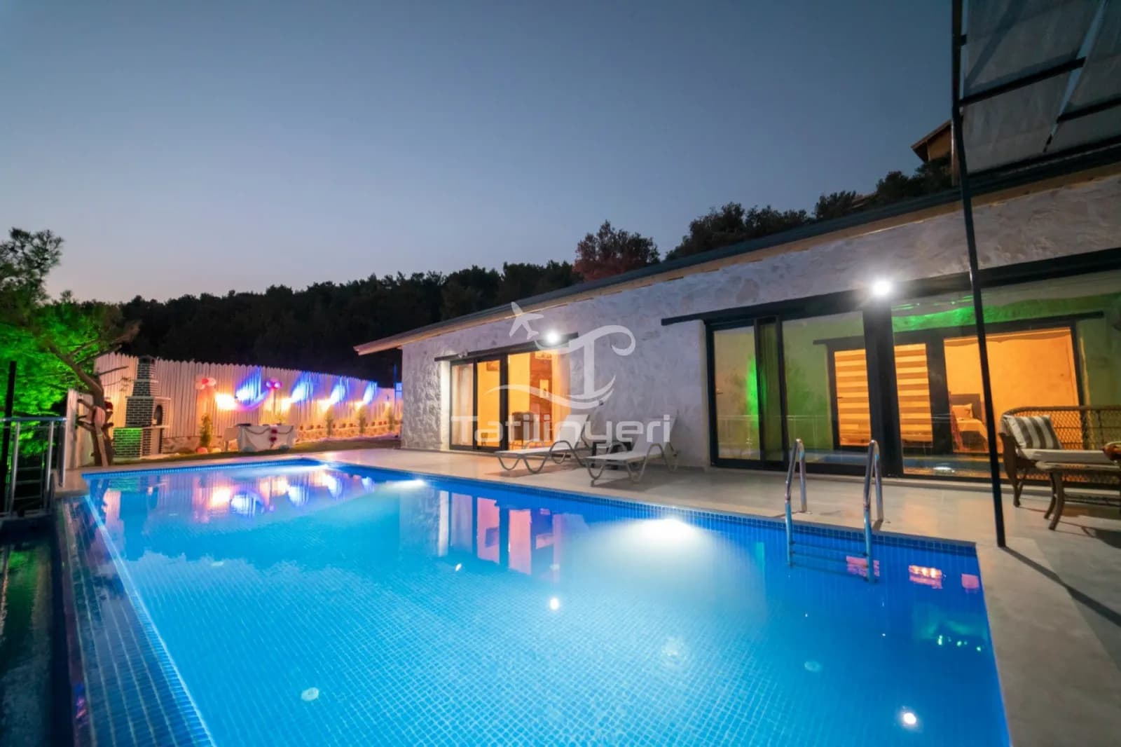 Villa Savaş