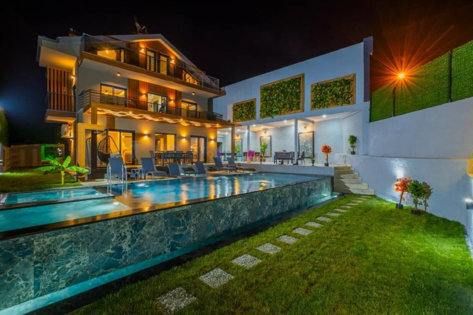 Villa Water