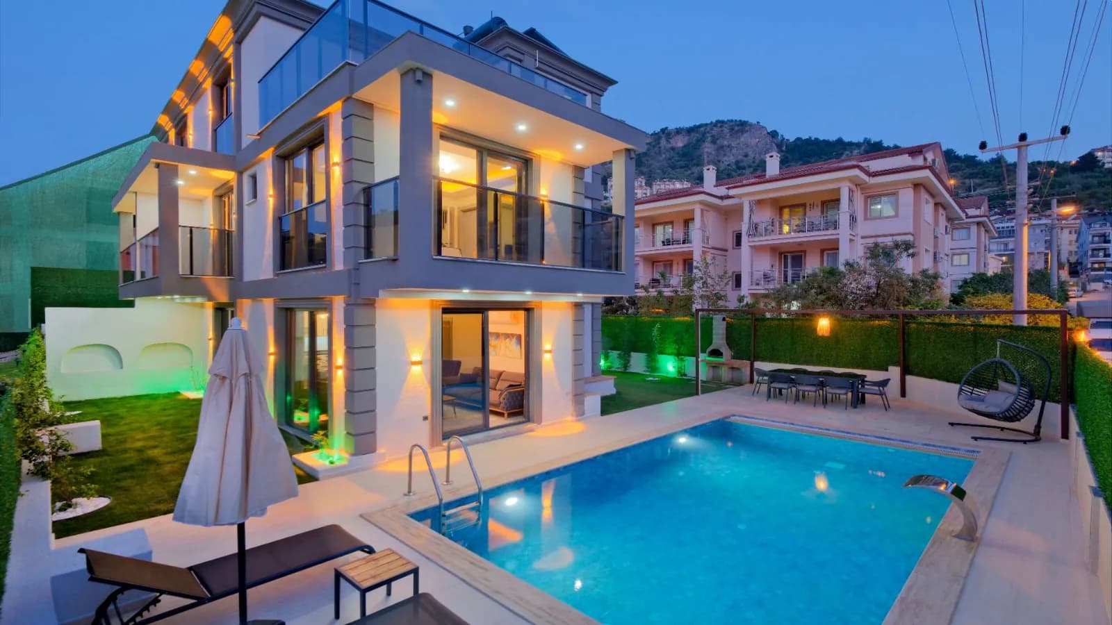 Villa Wave 1