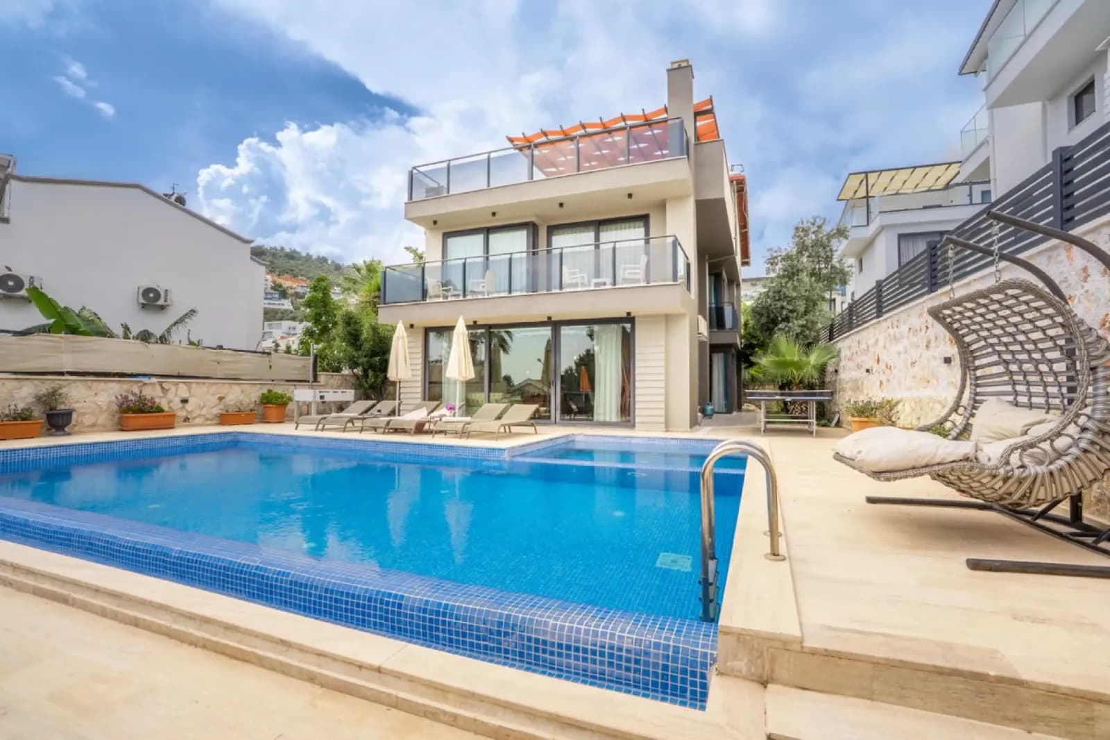 Villa Zambak Duo